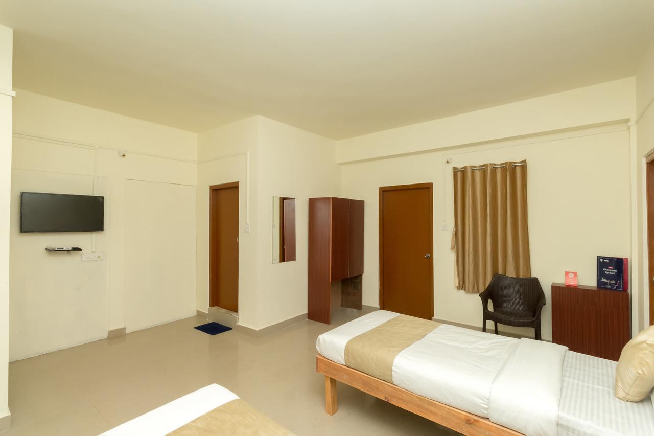 Hotel Travellers Inn Shillong Dış mekan fotoğraf