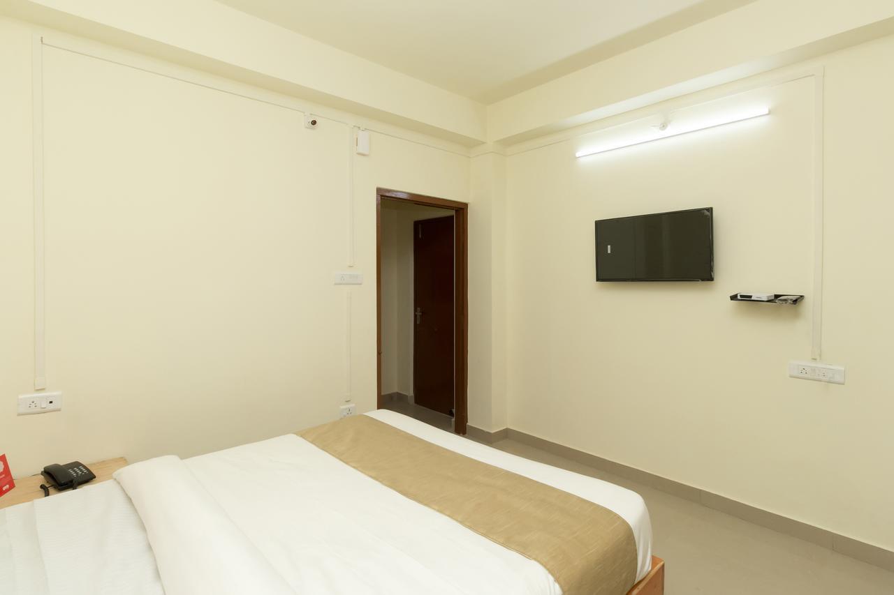 Hotel Travellers Inn Shillong Dış mekan fotoğraf