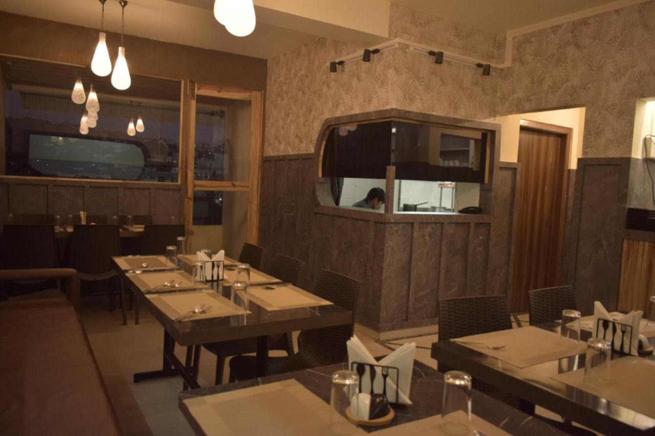 Hotel Travellers Inn Shillong Dış mekan fotoğraf